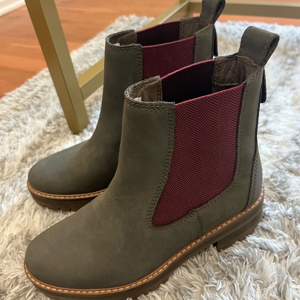 Timberland Courmayeur Valley
Chelsea Boots